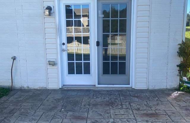 9927 BOX OAK Court Gallery 1