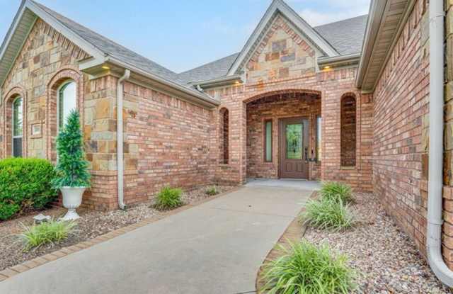 2606 Southwest Glenn Ridge Road Gallery 2