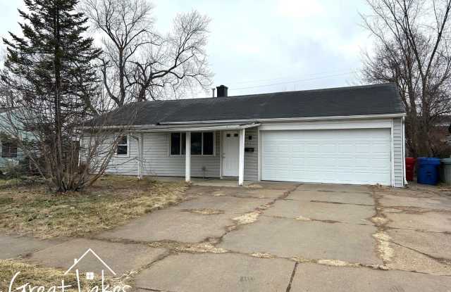 Beautiful 2 Bedroom 1 Bathroom now available for rent! photos photos