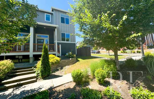 Modern End-Unit Townhome with Private Fenced Yard, Gourmet Kitchen & Spacious Layout photos photos