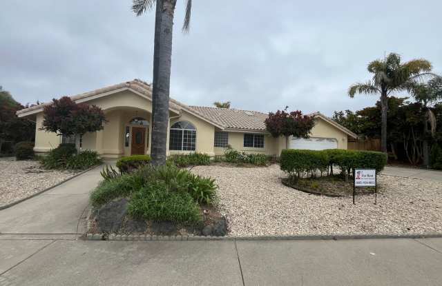 2825 Cathedral Lane photos photos