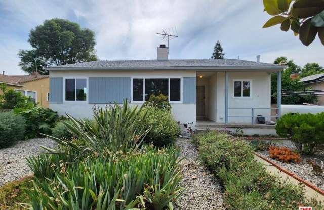 6639 Chimineas Ave photos photos