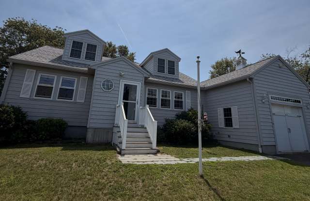 43 Airport Dr Gallery 1