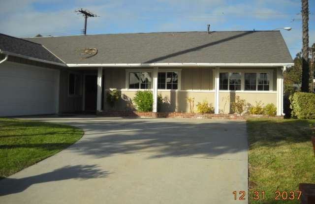 2301 El Rancho Gallery 4