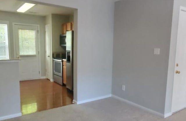 Point Comfort Ln 6522 Gallery 4