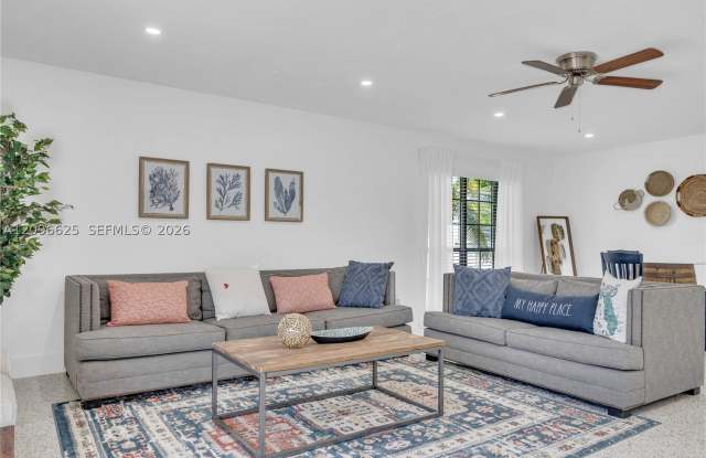 9448 Sterling Dr Gallery 4