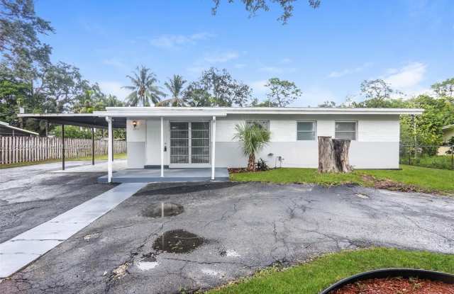 2971 SW 14th St photos photos