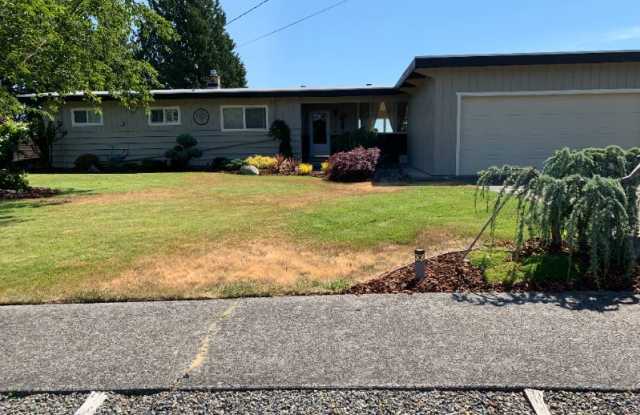 3238 Viewcrest Dr NE Gallery 2