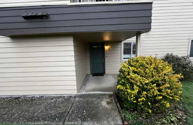 2727 Gateway Street - 2727 Gateway Street, Springfield, OR 97477