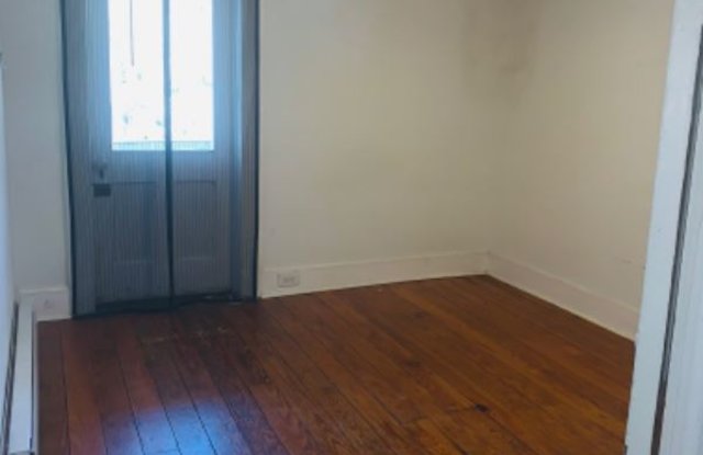 162 Franklin St Gallery 4