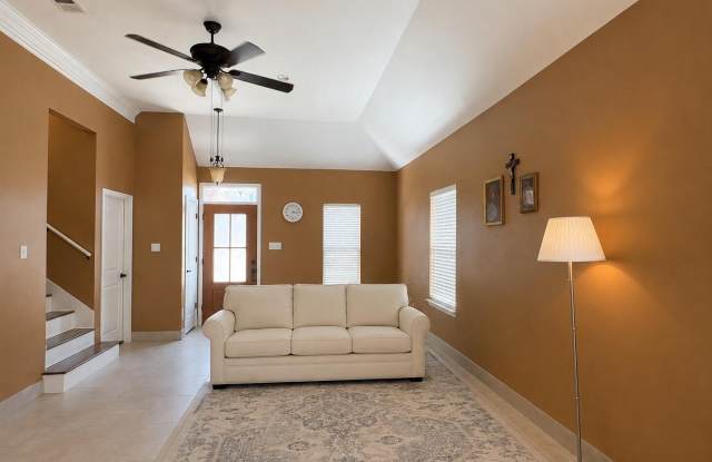 17063 Palm Ridge Drive Gallery 2