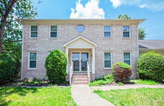 1513 Narbonne Court Gallery 1