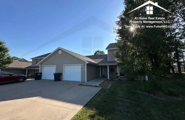 2531 Wood Street Fulton, MO 65251 photos photos