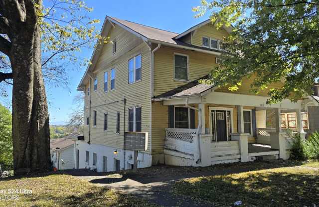 1412 Armstrong Ave photos photos