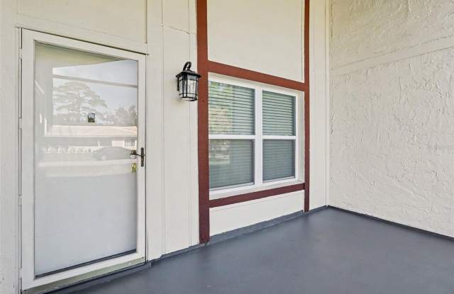 10157 BLUFF Court Gallery 4