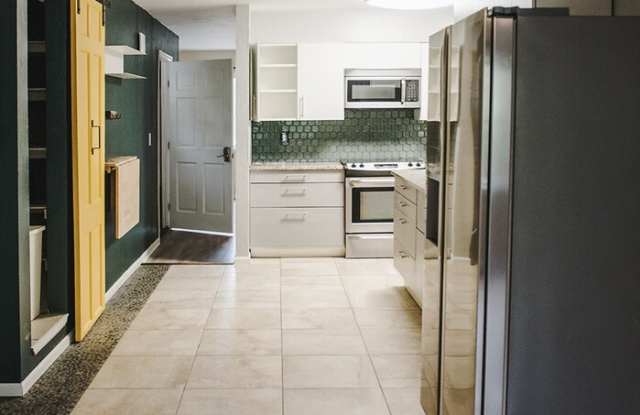 2007 Creekwood Drive Gallery 3