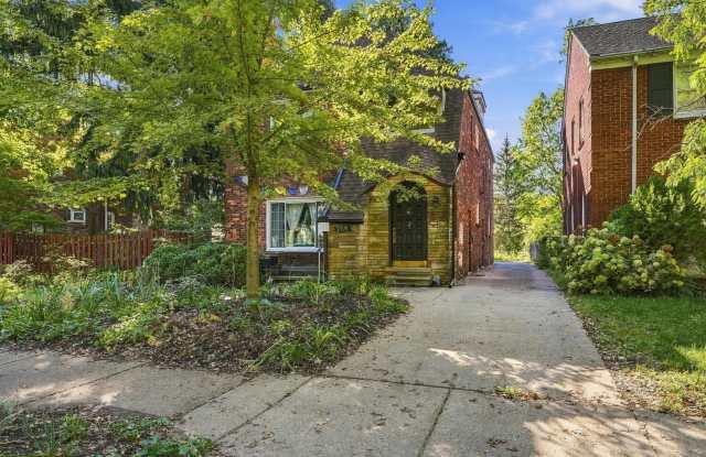 2719 Woodstock Drive Gallery 2