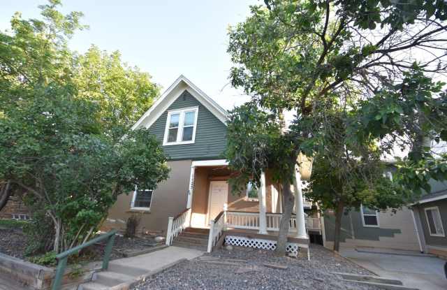 1 bd unit on The Hill a short walk or bike away from UC Boulder photos photos