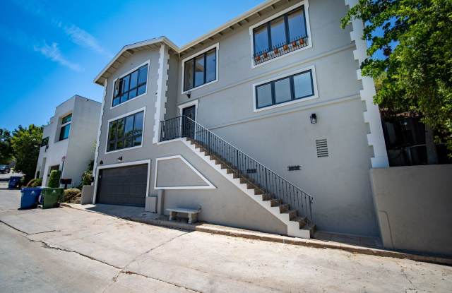 Beautiful 4-bedroom, 4 bath unit in the desirable Los Feliz photos photos