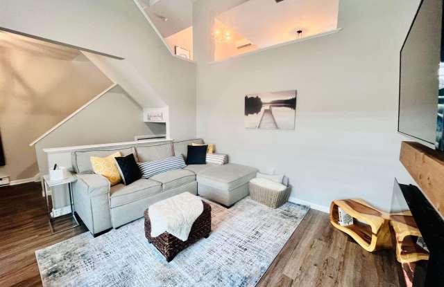 1301 Haven Ave photos photos