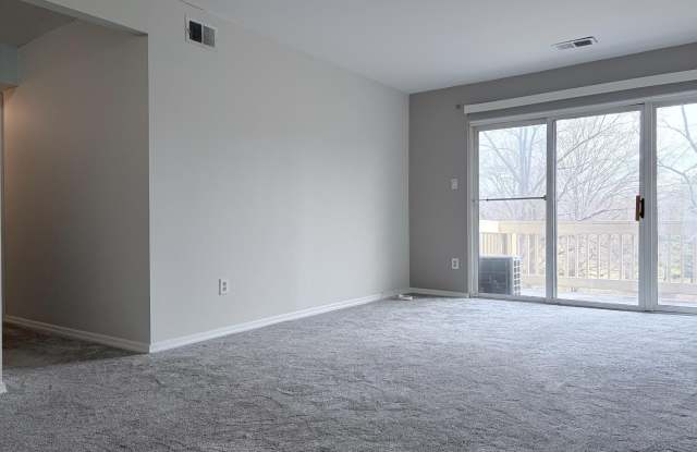5823-S ROYAL RIDGE Drive Gallery 4
