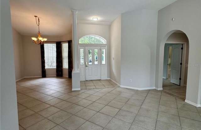 2001 PARK FOREST Boulevard Gallery 2