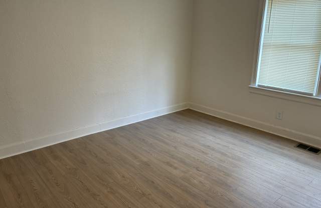 1148 24th Avenue North Gallery 4