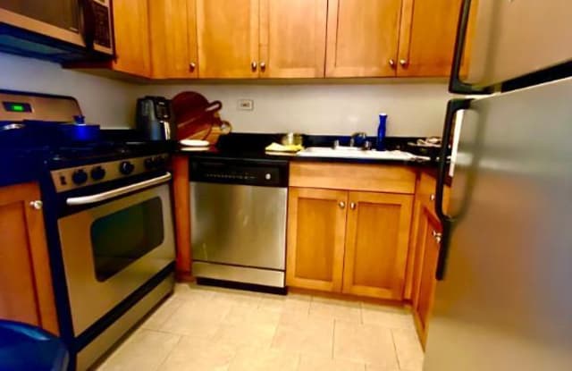 300 e 34th Street - 300 East 34th Street, New York City, NY 10016