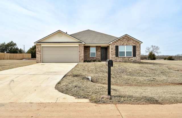 *** $250 MOVE-IN SPECIAL  *** Charming 4-Bed 2-Bath Home in Stillwater! *** $250 MOVE-IN SPECIAL  *** photos photos