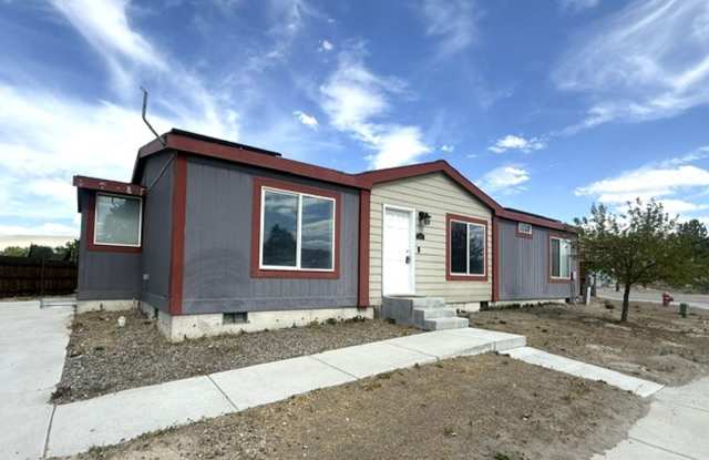 Nice 3 Bedroom/ 2 Bath in Elko Gallery 1