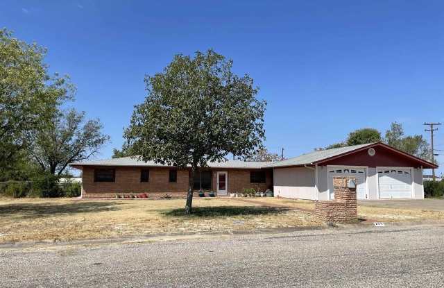 208 N Broadview - 208 North Broadview Street, Del Rio, TX 78840 208 N Broadview - 208 North Broadview Street, Del Rio, TX 78840