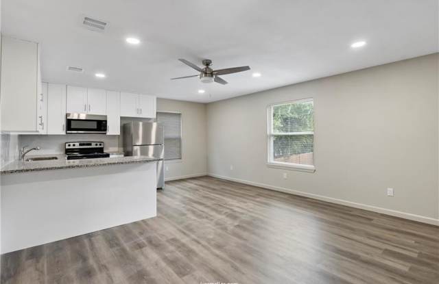 1502 Alpine Circle Gallery 4