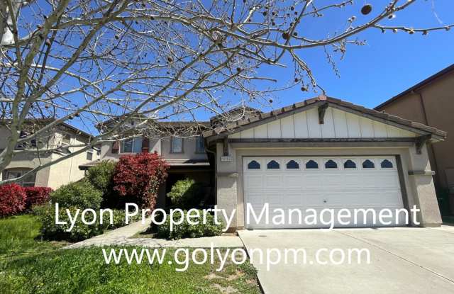 Large house! 5 Bedrooms and a loft! photos photos