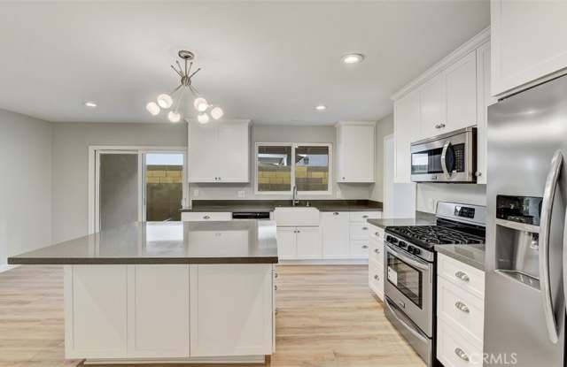 320 Somerset Drive - 320 Somerset Drive, Placentia, CA 92870