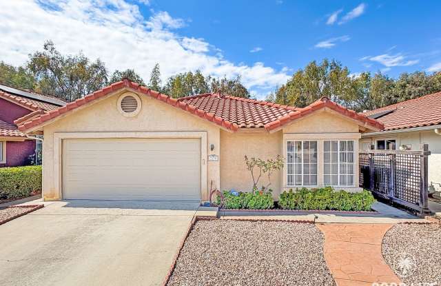 Cozy Escondido 3BR/2BA with A/C, large backyard, in-unit laundry 2-car garage! Month-to-Month Lease! - 2179 Pleasantwood Lane, Escondido, CA 92026 Cozy Escondido 3BR/2BA with A/C, large backyard, in-unit laundry 2-car garage! Month-to-Month Lease! - 2179 Pleasantwood Lane, Escondido, CA 92026