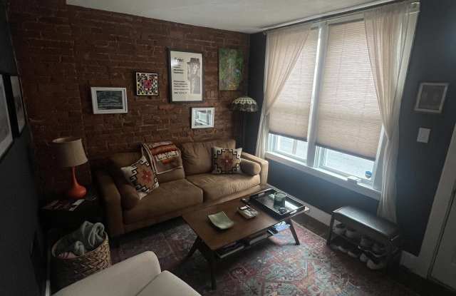 409 North Cherry Street Gallery 1