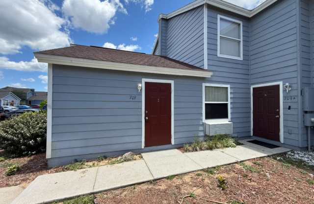 709 Orchid Drive - B Gallery 2
