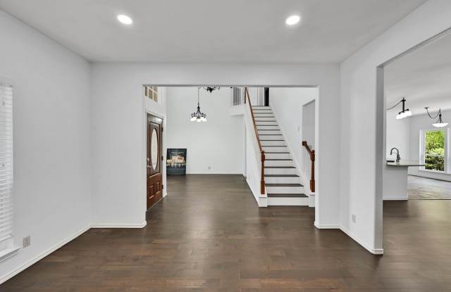 15010 Oak Briar Gallery 3