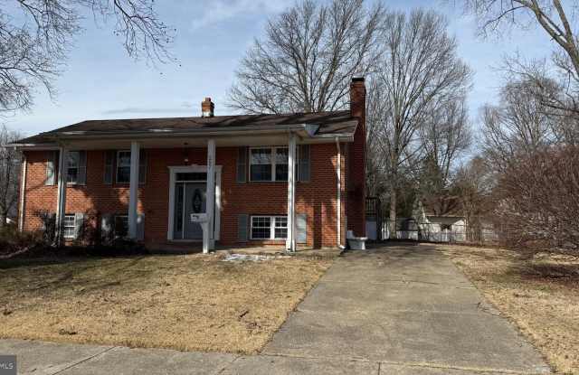 297 KESSELRING Avenue photos photos