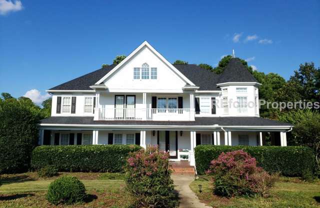 200 Circle on the Green - 200 Circle on the Green, Cary, NC 27519