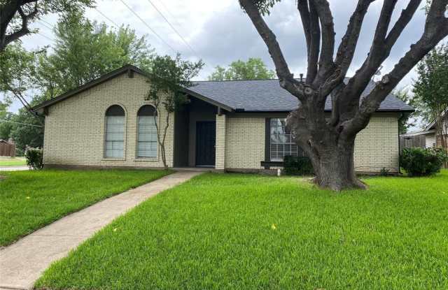 2437 Creekdale Drive Gallery 2