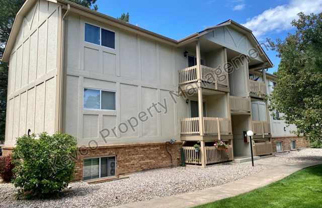 Great Condo by Foothills Mall! Gallery 1