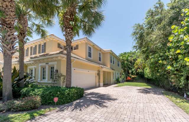 4655 CADIZ Circle Gallery 1