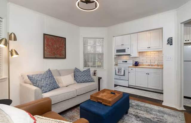 Fully Furnished 1-Bedroom Condo – Steps from Campus! photos photos