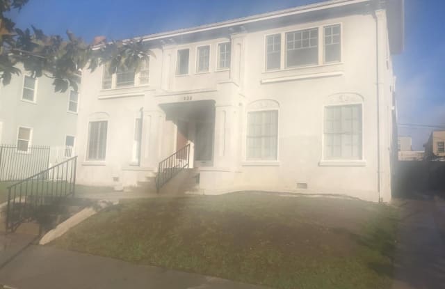 208 S Berendo Street - 208 South Berendo Street, Los Angeles, CA 90004