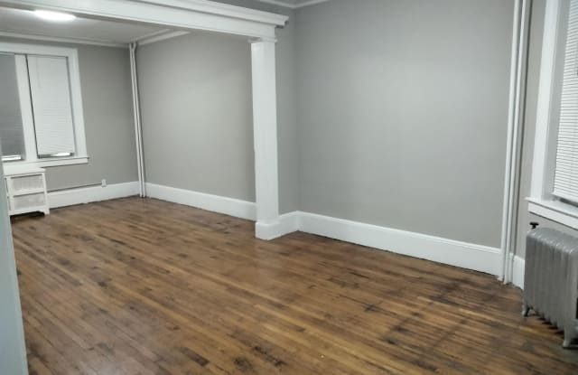 291 CENTRAL AVE - 291 Central Ave, Jersey City, NJ 07307
