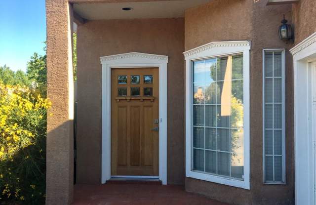 2 Bedroom Townhouse Gallery 3