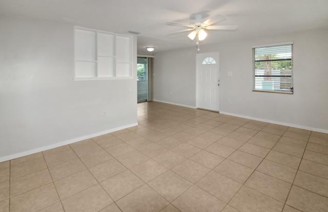 Englewood Annual Home for Rent Gallery 4