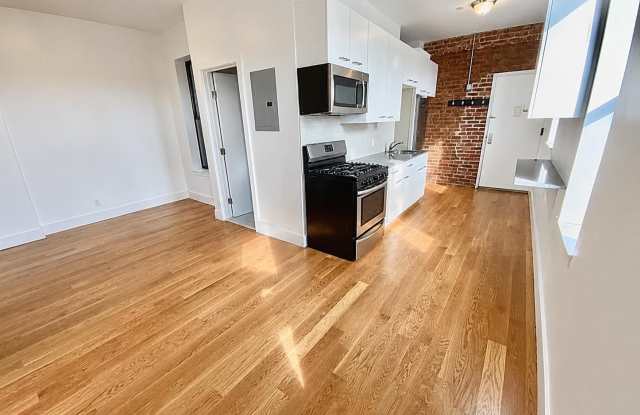 28-56 47th Street Gallery 3