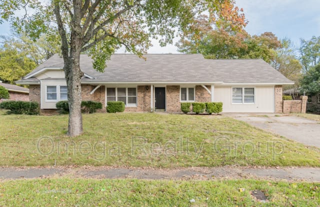 2061 Green Acres Dr photos photos